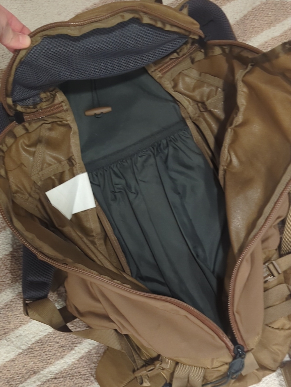 MYSTERY RANCH ⛰️ Coulee 25L Daypack - Picture 4 of 5